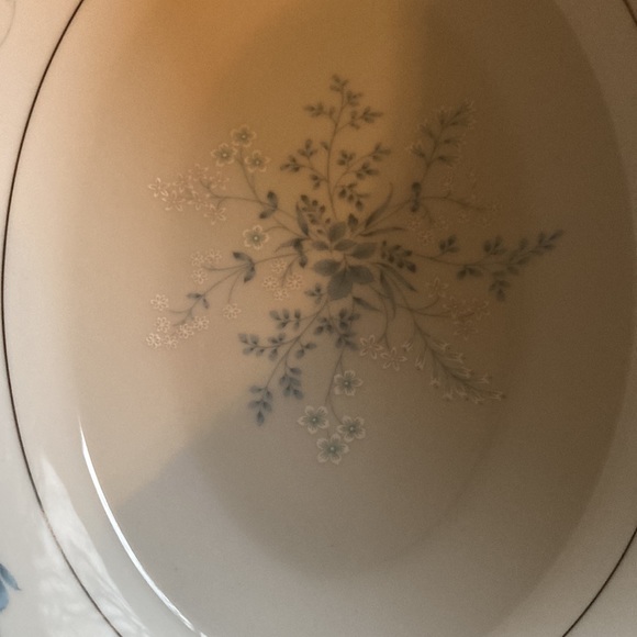 Noritake Vintage Contemporary Fine China Oval Serving Bowl - Picture 3 of 6